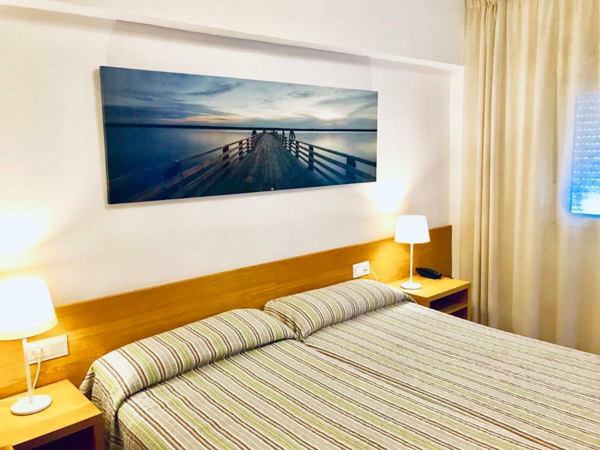Hostal Playa Punta Umbria Bagian luar foto