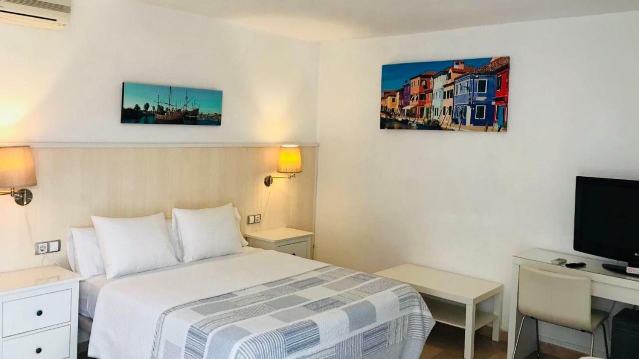 Hostal Playa Punta Umbria Bagian luar foto