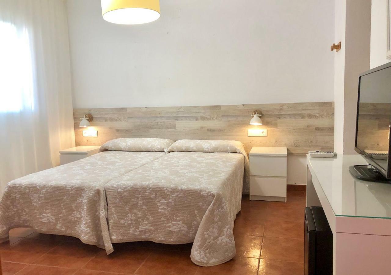 Hostal Playa Punta Umbria Bagian luar foto
